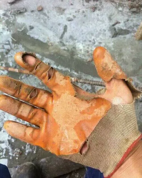 看看我搬砖的手！（看看我搬砖的手！）