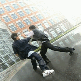 《紫禁之巅》雨中尬舞GIF（《紫禁之巅》雨中尬舞GIF）