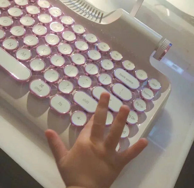 小手敲键盘