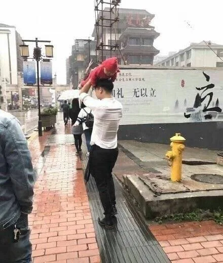 绝壁是亲爹（绝壁是亲爹）