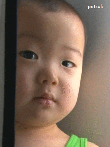 宋民国眯眼 wink