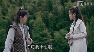 刘昊然脱外套（猫咪兴奋）