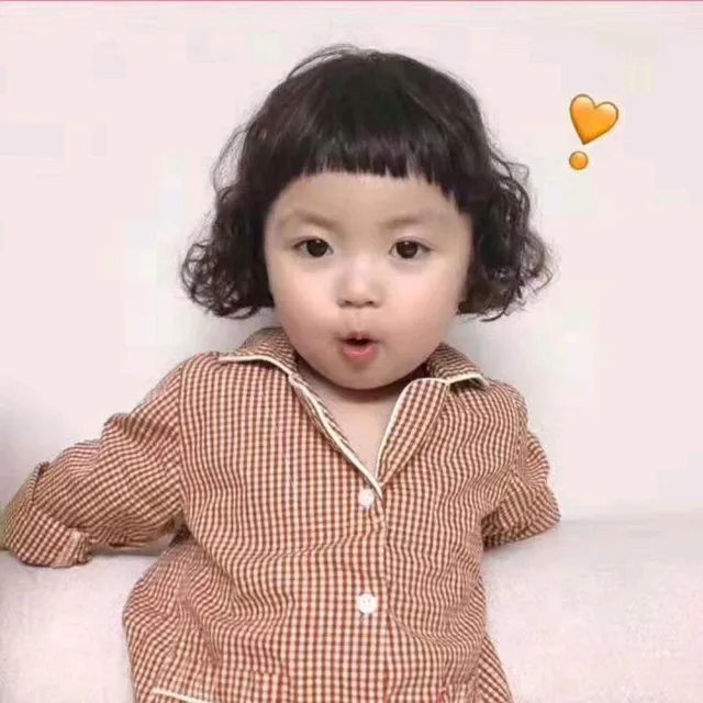 罗熙褐色衣服头像