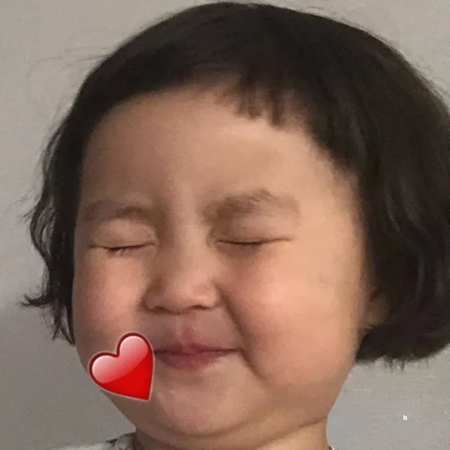罗熙爱心微笑头像