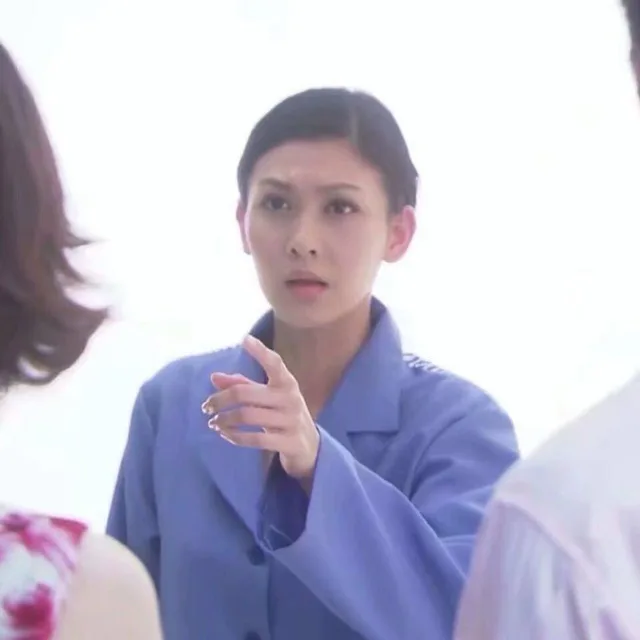 李彩桦三角恋情头