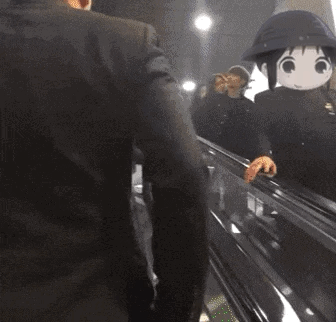 电梯摸手动图
