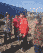 大妈吵架尬舞 GIF（大妈吵架尬舞 GIF）