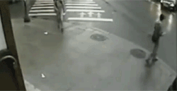 （车祸，不是每次都这么好运。感谢此刻我们还活着。_车祸）