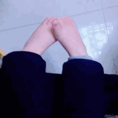 左脚搓右脚