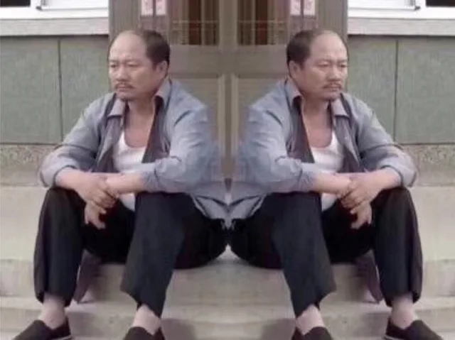 (《乡村爱情》谢广坤广坤叔呆坐表情)