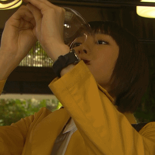 新垣结衣喝酒 GIF