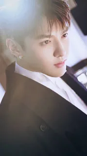 吴亦凡壁纸_吴亦凡_手机壁纸_屏保_明星表情表情包