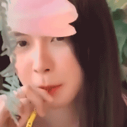 蔡卓宜动态表情包 吃糖（蔡卓宜动态表情包 吃糖）
