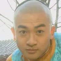 正面盯着你看（正面盯着你看）
