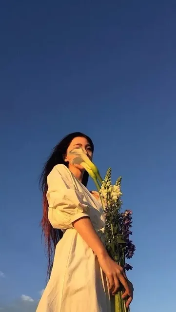 女神捧花壁纸