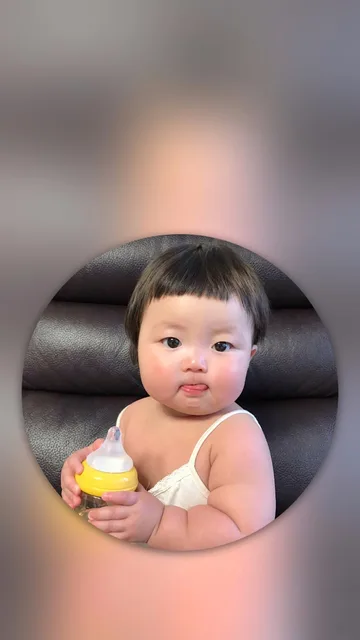 罗熙喝奶奶壁纸