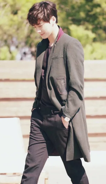 李易峰壁纸_李易峰_壁纸_屏保_明星表情