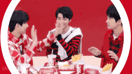 TFBOYS 击掌（TFBOYS 击掌）