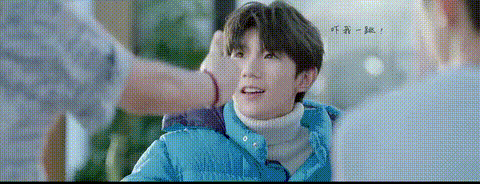 TFBOYS 击掌GIF动图