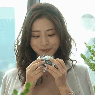 石原里美吃饭团动图（石原里美吃饭团动图）
