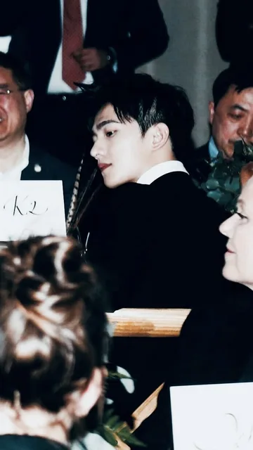 杨洋壁纸